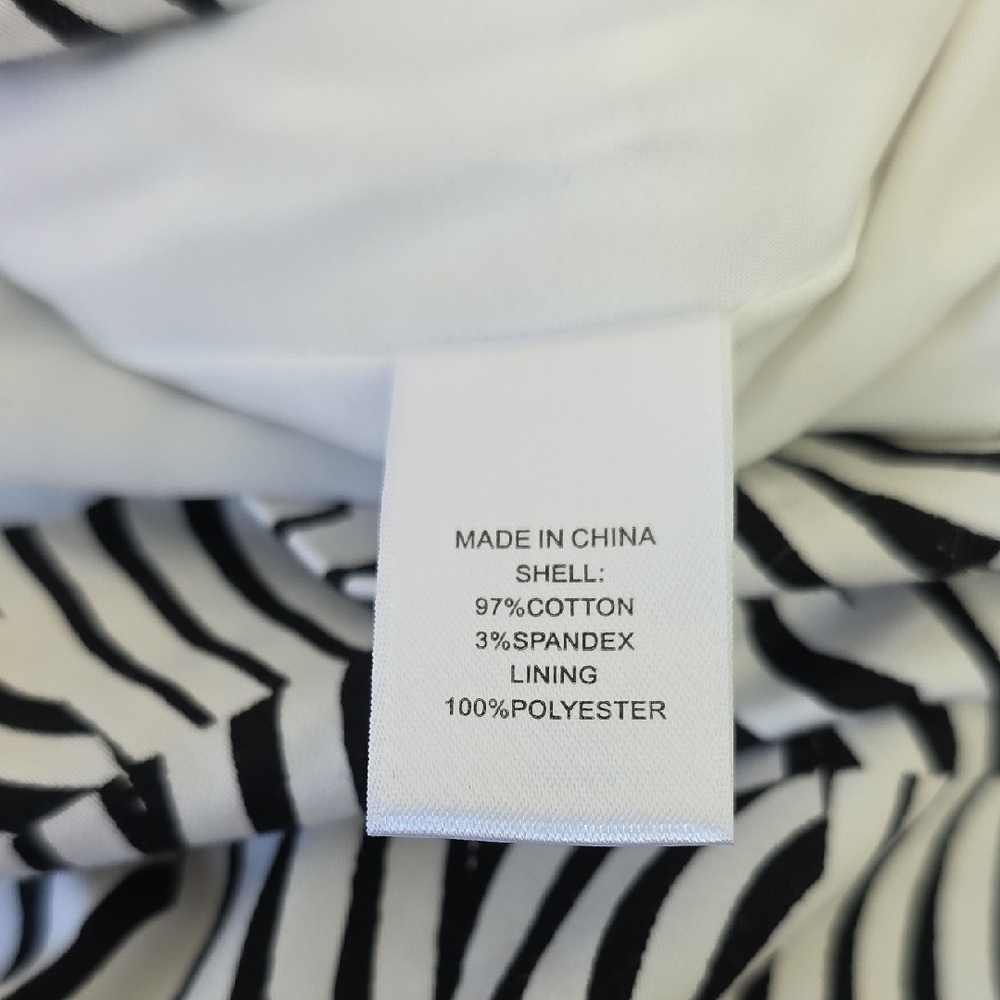 CeCe Black and White Abstract Stripe Cotton Dress. Size 14 - Picture 10 of 11